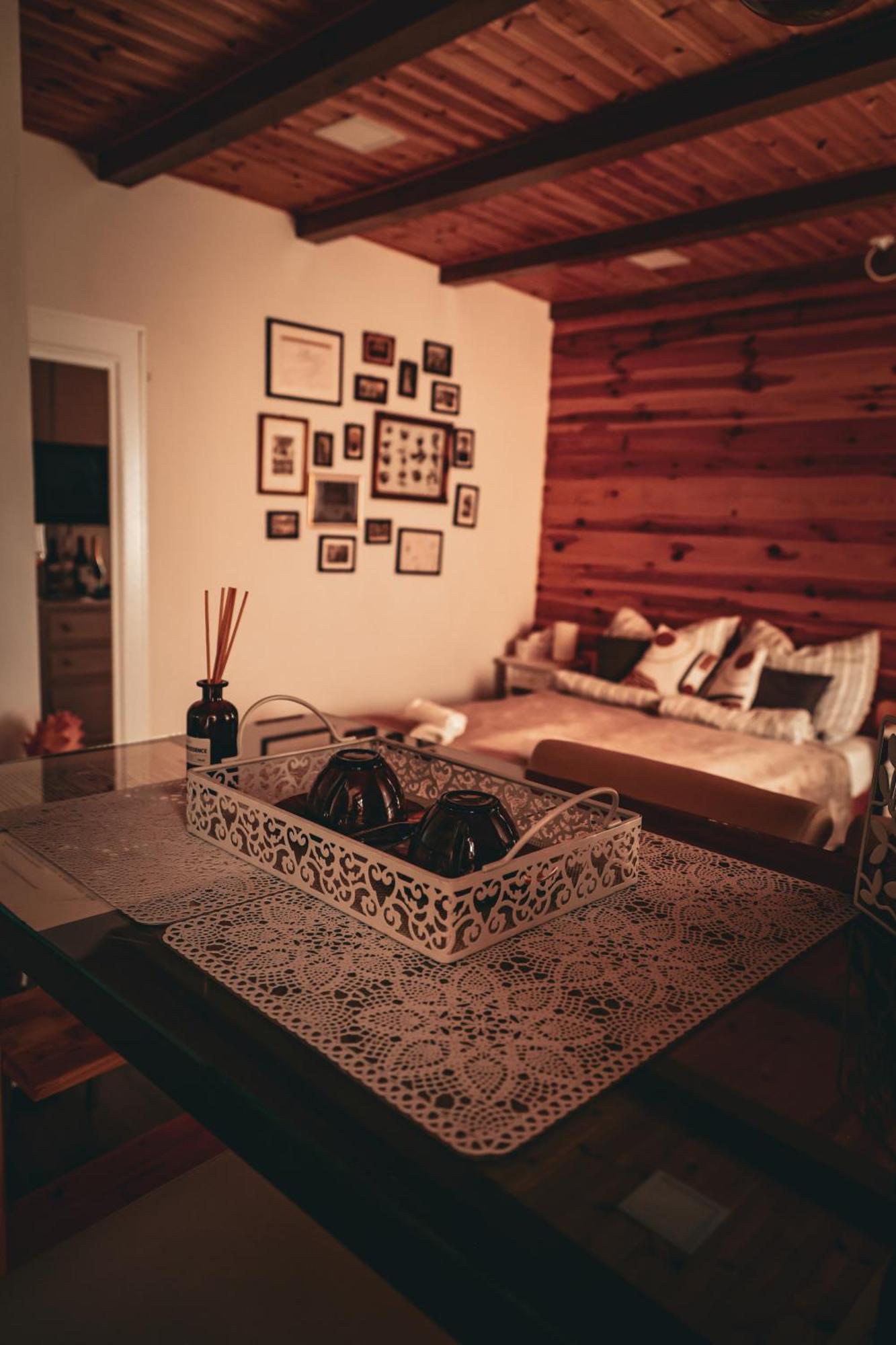 Kishaz Apartman Eger Buitenkant foto