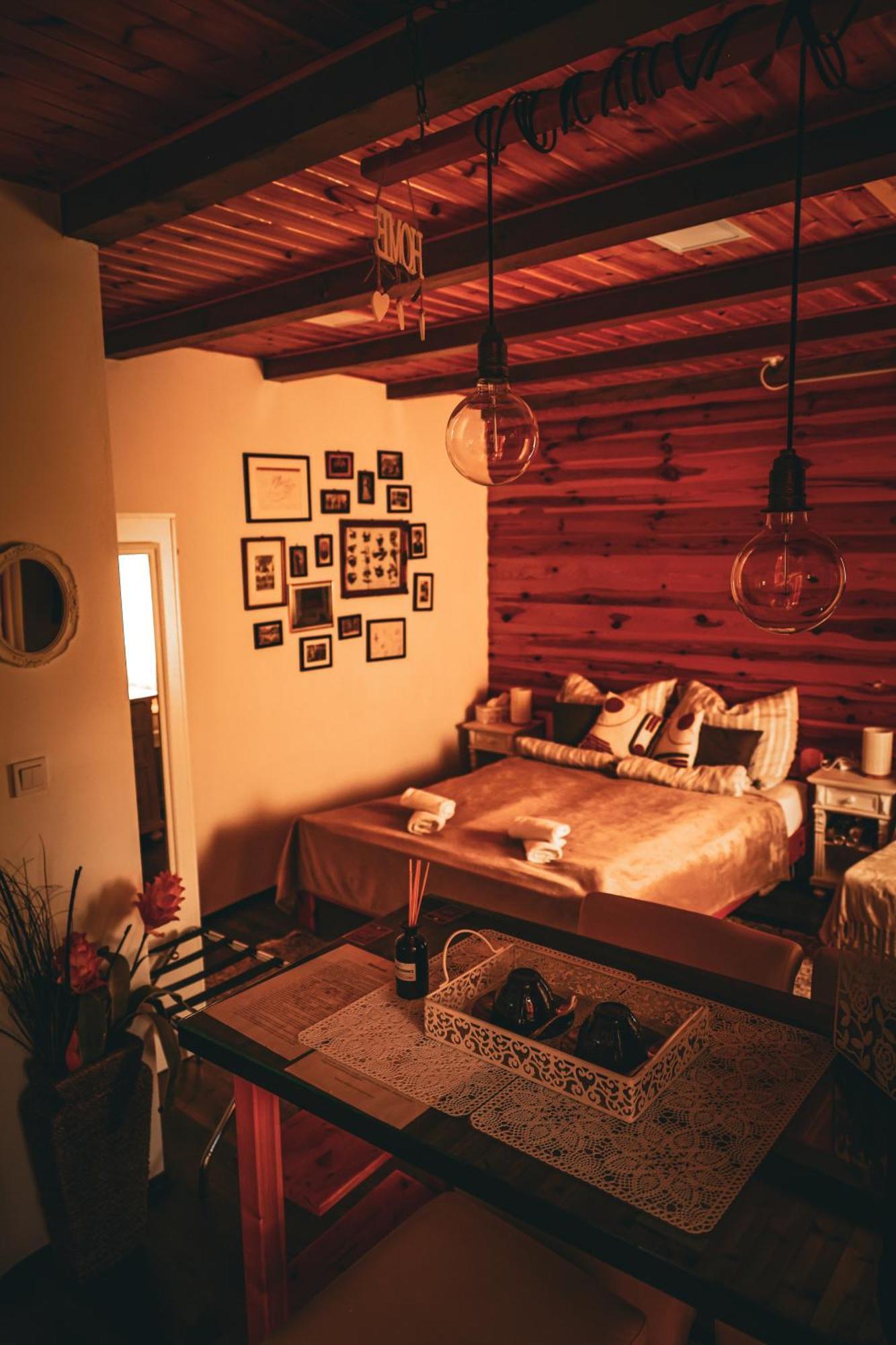 Kishaz Apartman Eger Buitenkant foto