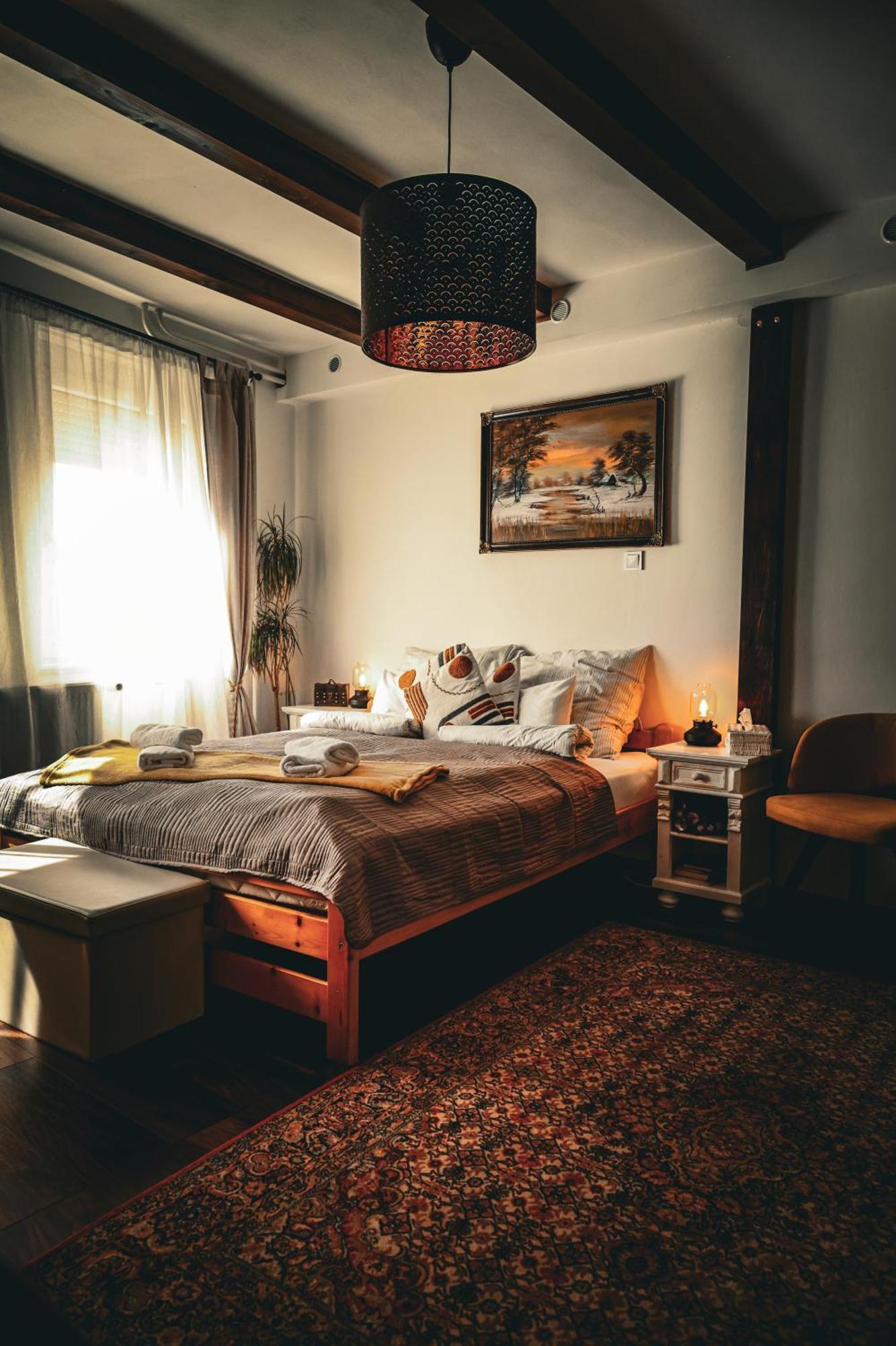 Kishaz Apartman Eger Buitenkant foto